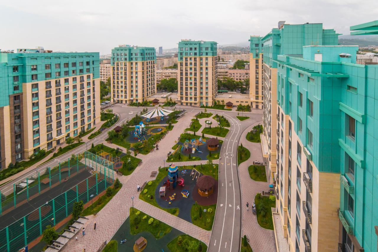 Manica Gagarin Park Apartamento Almaty Exterior foto